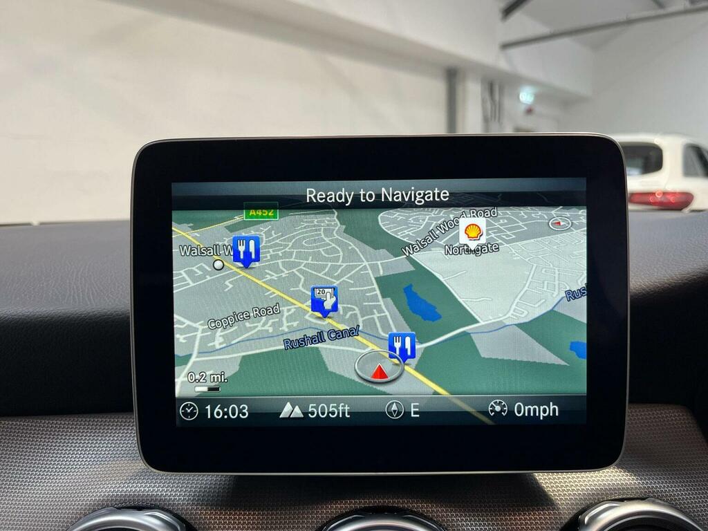 Mercedes-Benz GLA Class Gla 180 Urban Edition Black #25