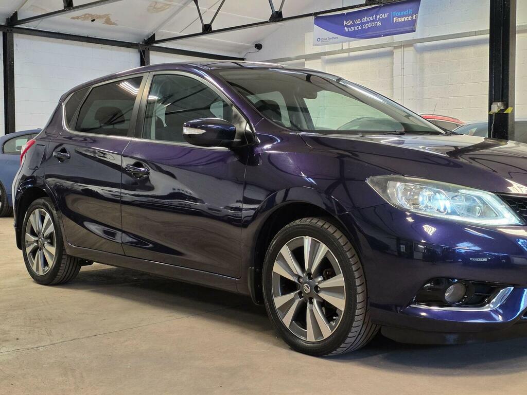 Nissan Pulsar Tekna White #37