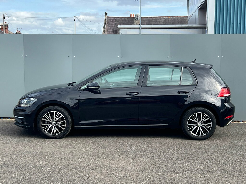 Volkswagen Golf Golf Hatchback Black #4