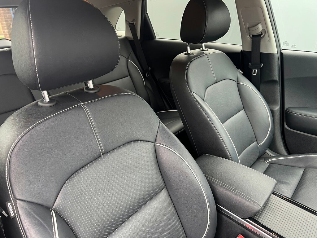 Kia e-Niro 64Kwh First Edition Suv 201 Bhp Grey #25