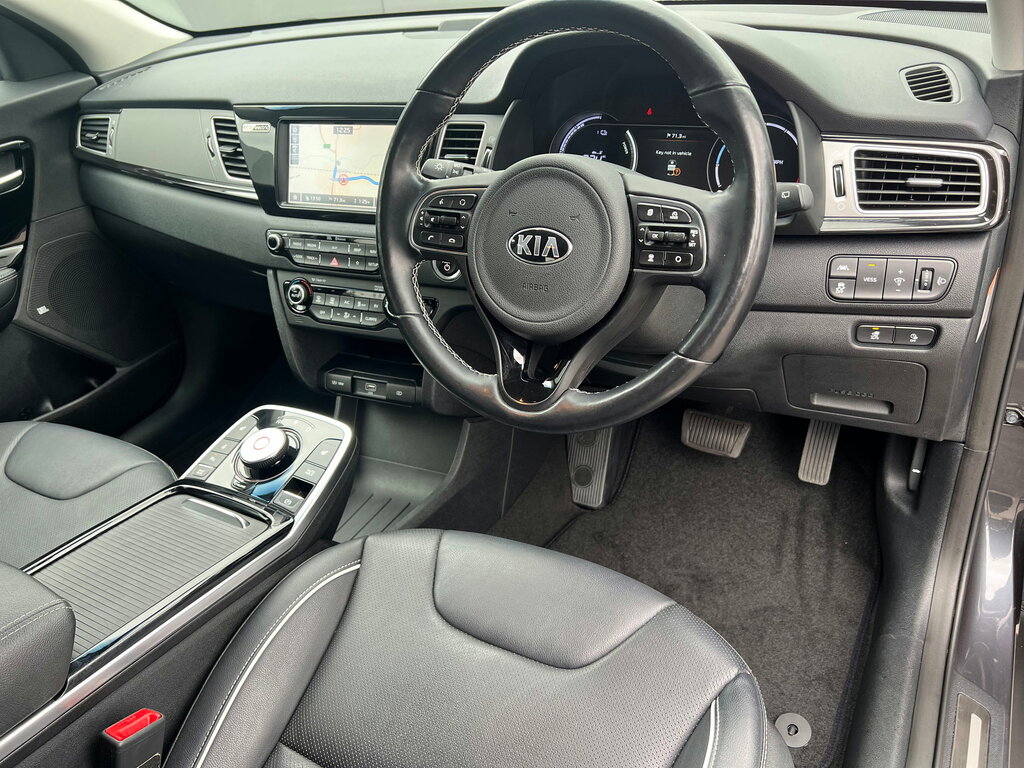 Kia e-Niro 64Kwh First Edition Suv 201 Bhp Grey #23