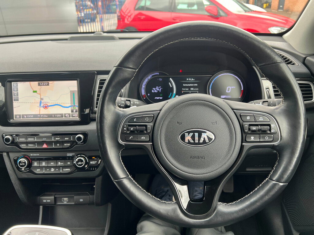 Kia e-Niro 64Kwh First Edition Suv 201 Bhp Grey #32
