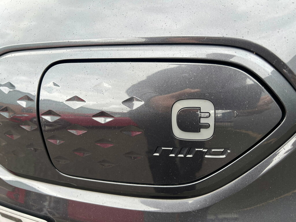 Kia e-Niro 64Kwh First Edition Suv 201 Bhp Grey #12