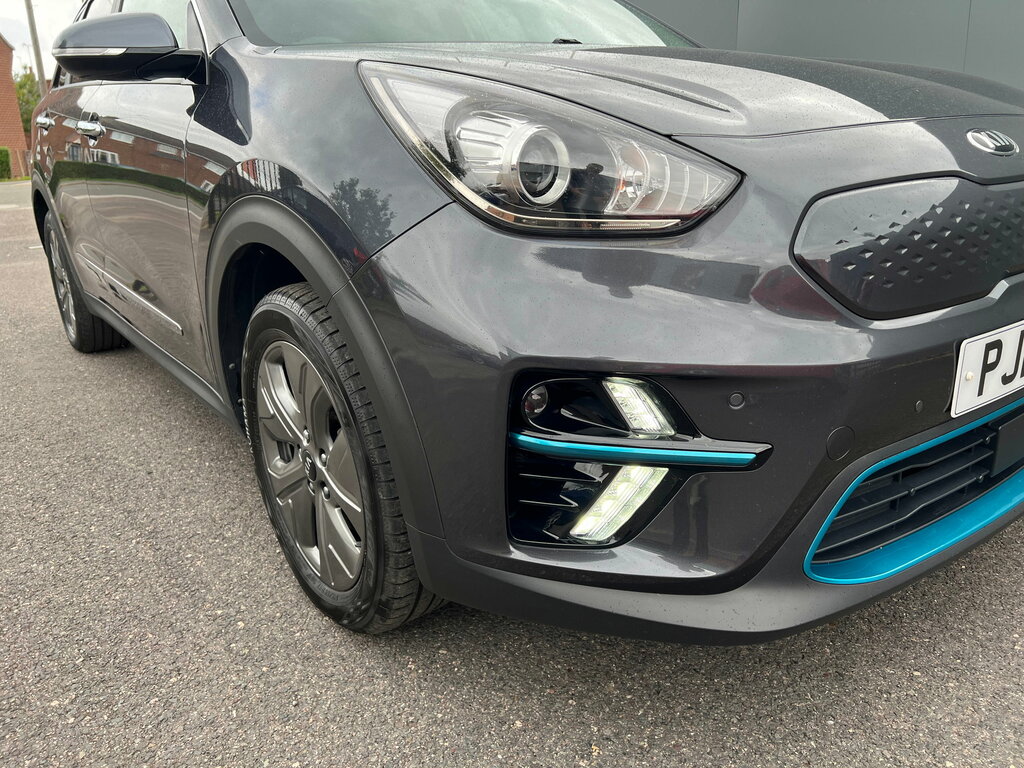 Kia e-Niro 64Kwh First Edition Suv 201 Bhp Grey #11