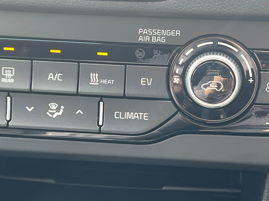 Kia e-Niro 64Kwh First Edition Suv 201 Bhp Grey #71