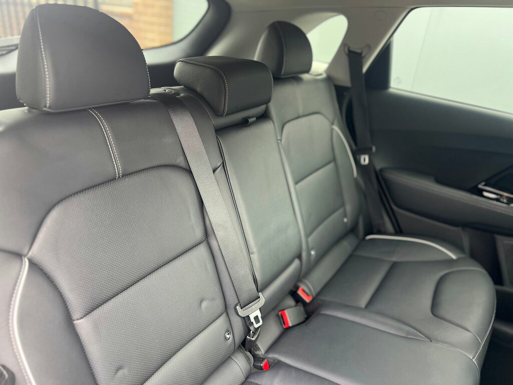 Kia e-Niro 64Kwh First Edition Suv 201 Bhp Grey #85