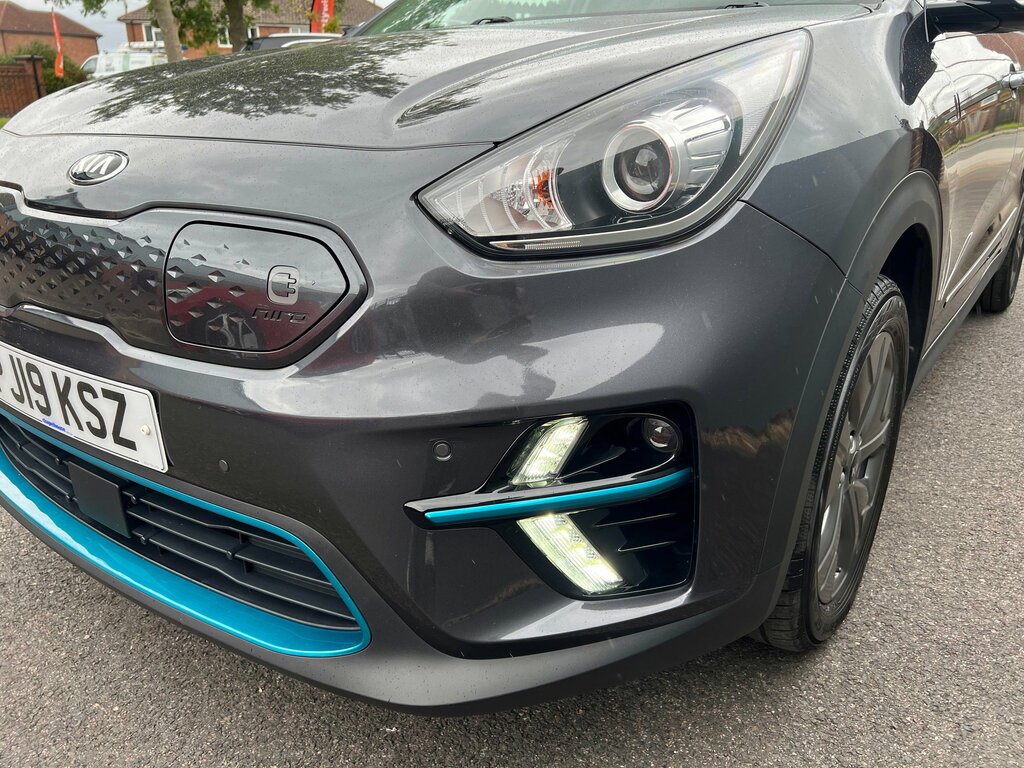 Kia e-Niro 64Kwh First Edition Suv 201 Bhp Grey #13