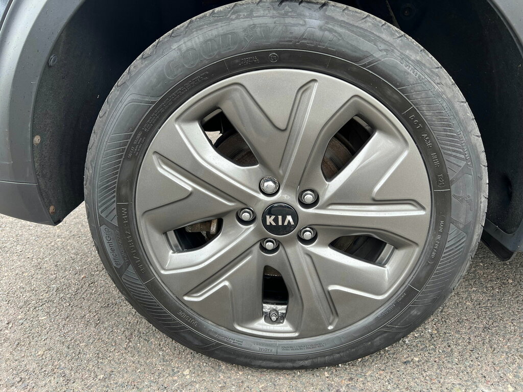 Kia e-Niro 64Kwh First Edition Suv 201 Bhp Grey #19