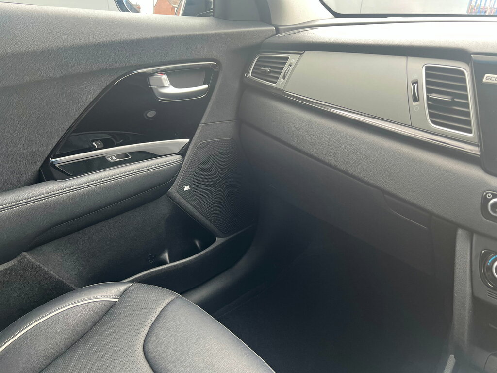 Kia e-Niro 64Kwh First Edition Suv 201 Bhp Grey #81