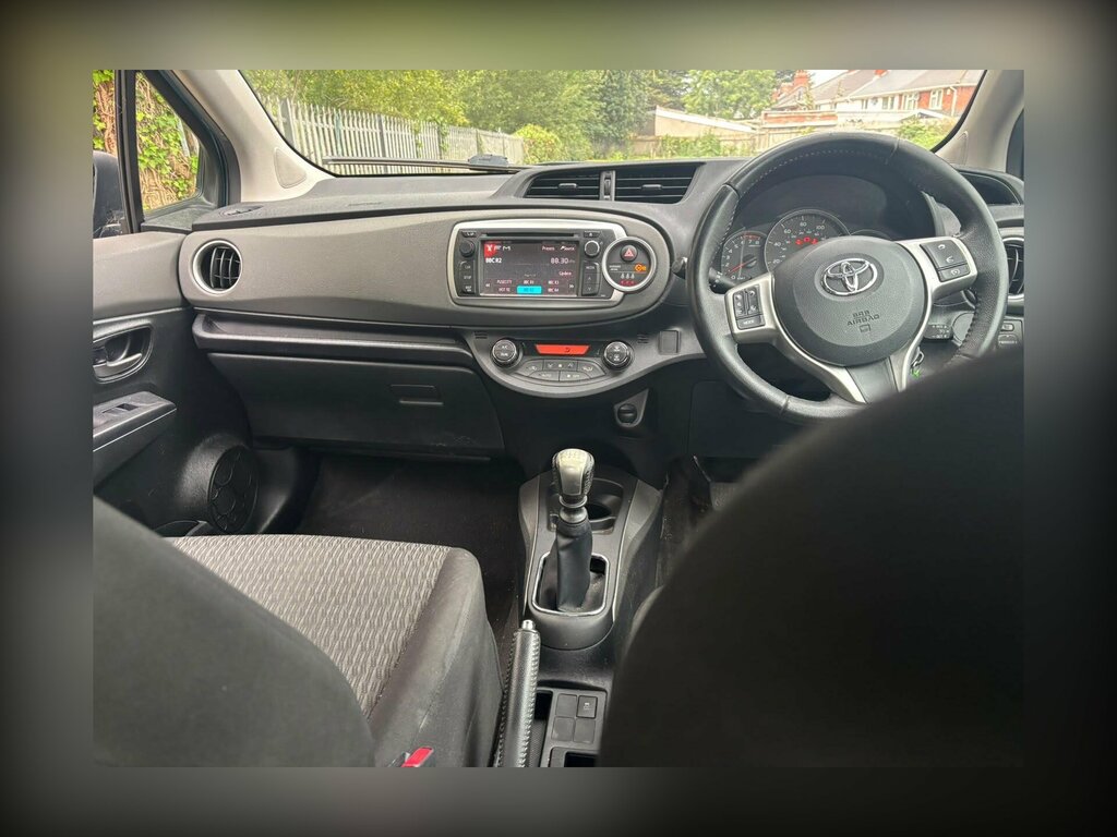 Toyota Yaris Red #9
