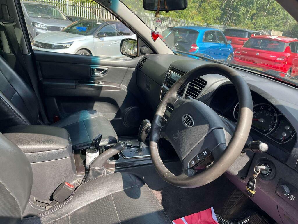 Kia Sorento 2.5 Crdi Xt Black #4