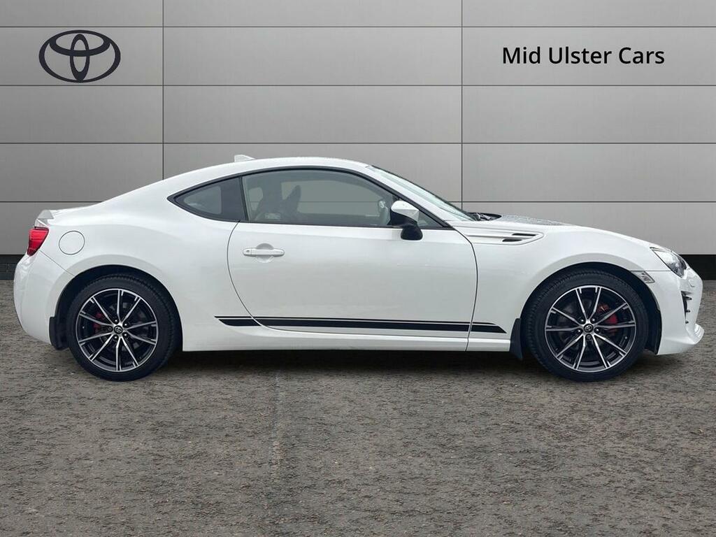 Toyota GT86 2.0 D-4s Pro White #4