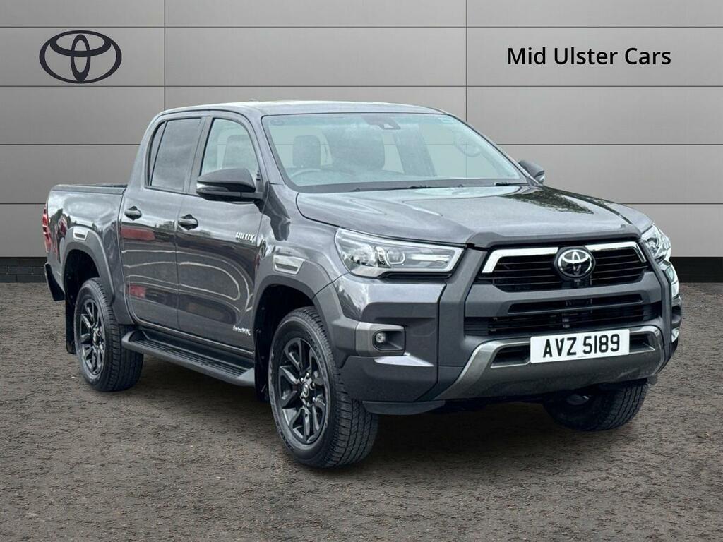 Toyota HILUX Invincible X Dcab Pick Up 2.8 D-4d Grey