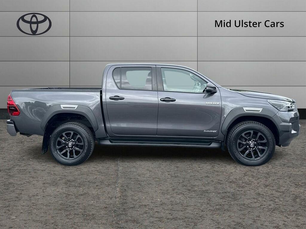 Toyota HILUX Invincible X Dcab Pick Up 2.8 D-4d Grey #4