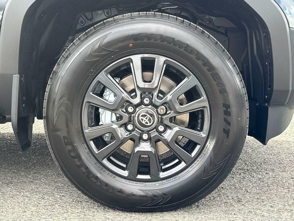 Toyota Land Cruiser 2.8D 205 Commercial Black #5