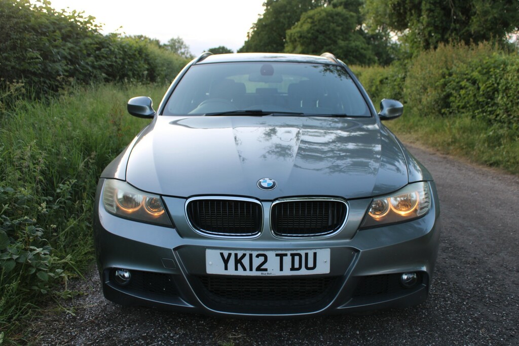 BMW 3 Series 2.0 318D M Sport Touring Grey #4