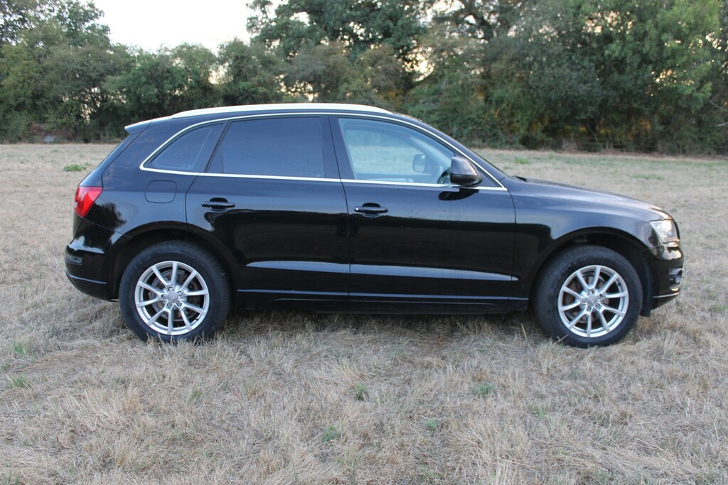 Audi Q5 2.0 Tdi Se Black #2