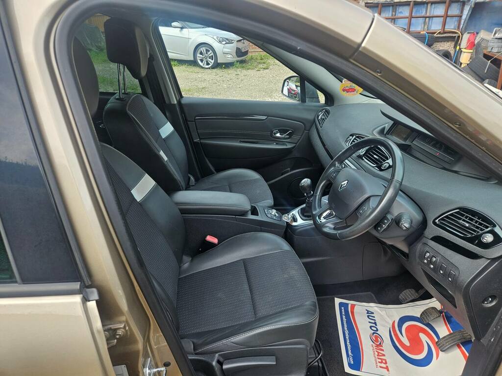 Renault Scenic 1.6 Dci Dynamique S Nav Black #9
