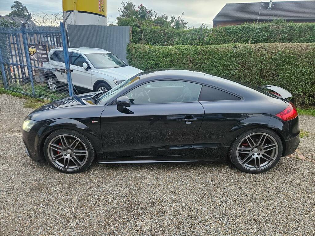 Audi TT 2.0 Tdi Quattro Black Edition S Tronic Black #4