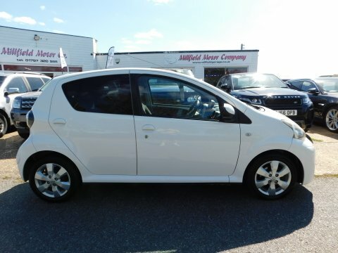 Toyota Aygo Vvt-i Fire Ac White #2