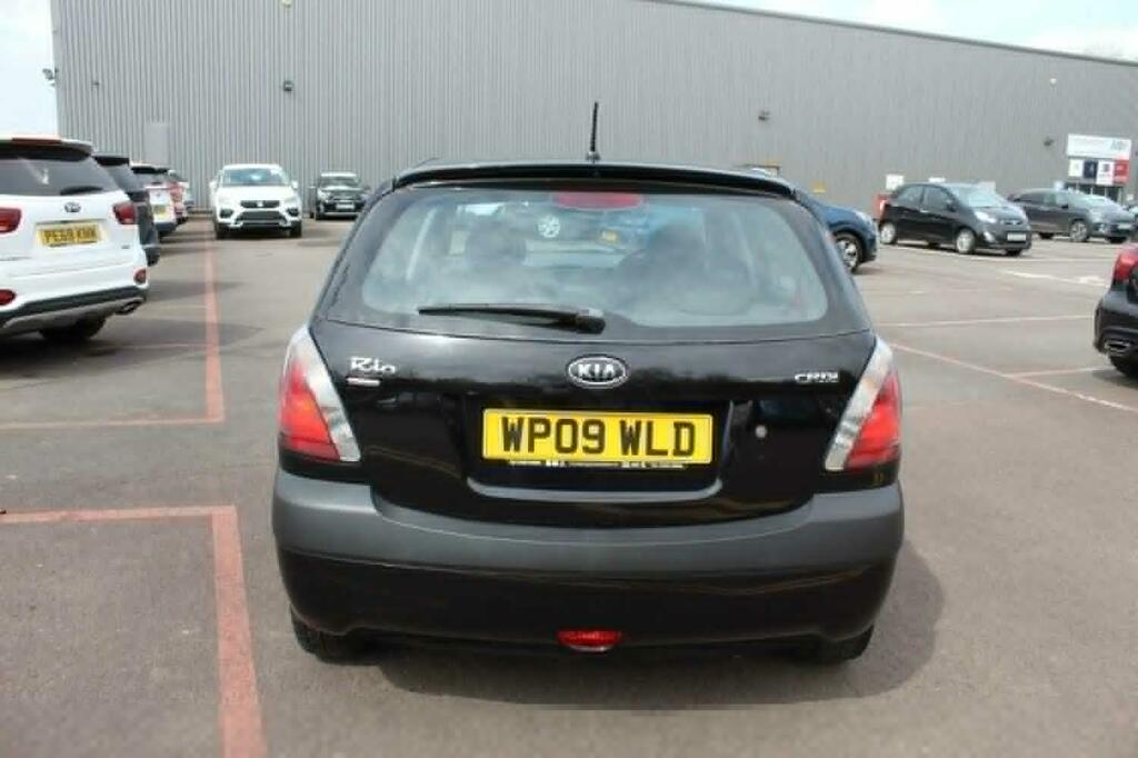 Kia RIO 1.5 Crdi Chill Black #2