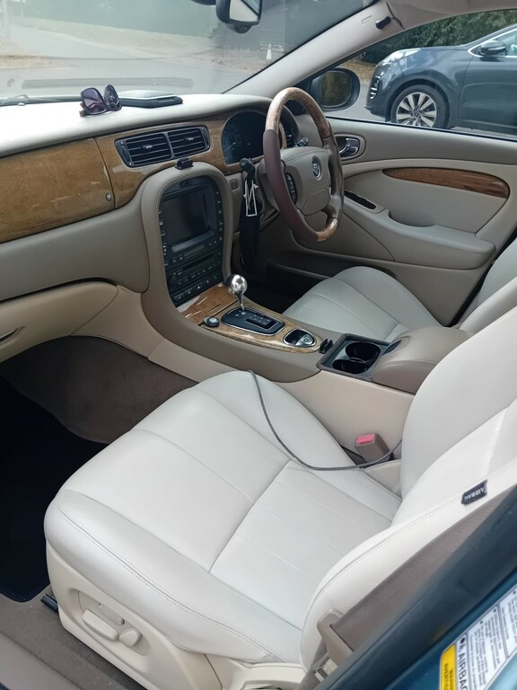 Jaguar S-Type 2.5 V6 Se Saloon Black #21