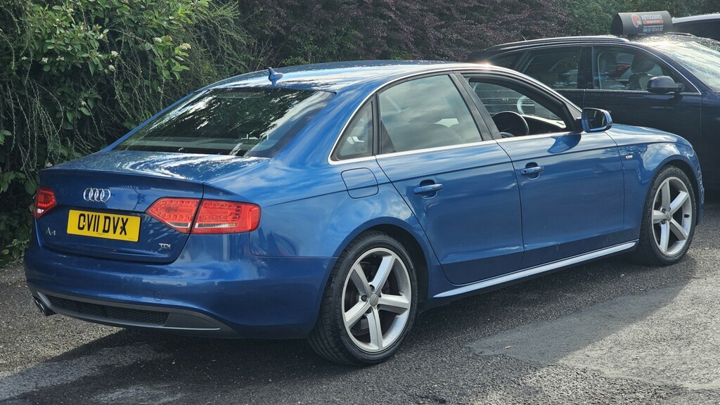 Audi A4 2.0 Tdi Se 141 Bhp Red #8