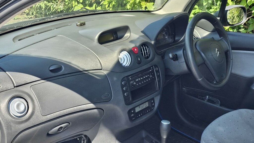 Citroen C3 1.4I Desire Black #12