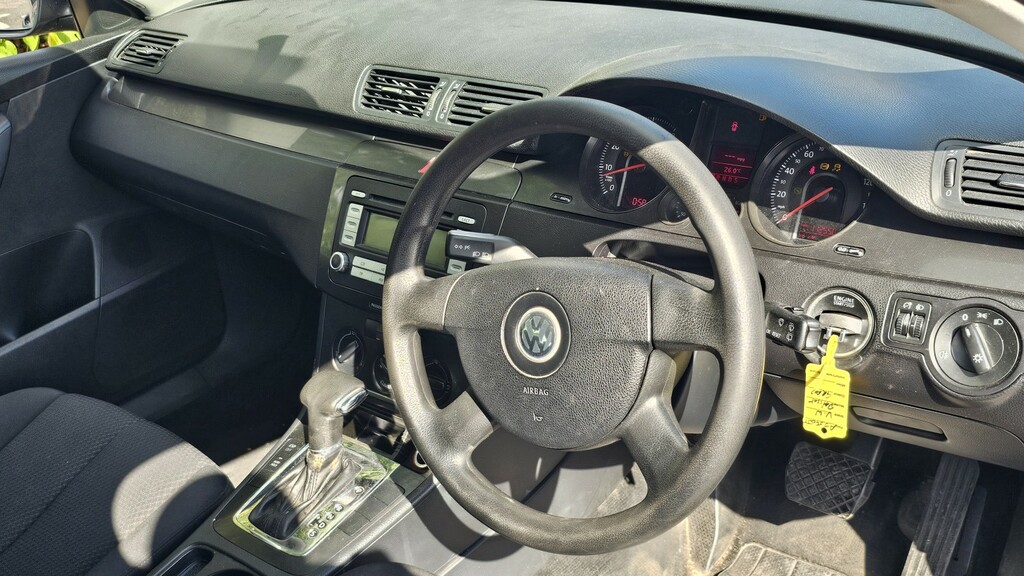Volkswagen Passat Se Green #8