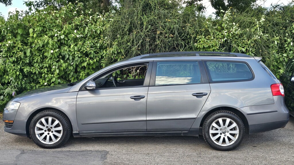 Volkswagen Passat 2.0 Fsi S Grey #3
