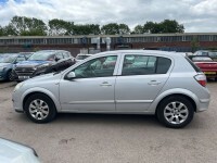 Vauxhall Astra 1.8I 16V Life Silver #9