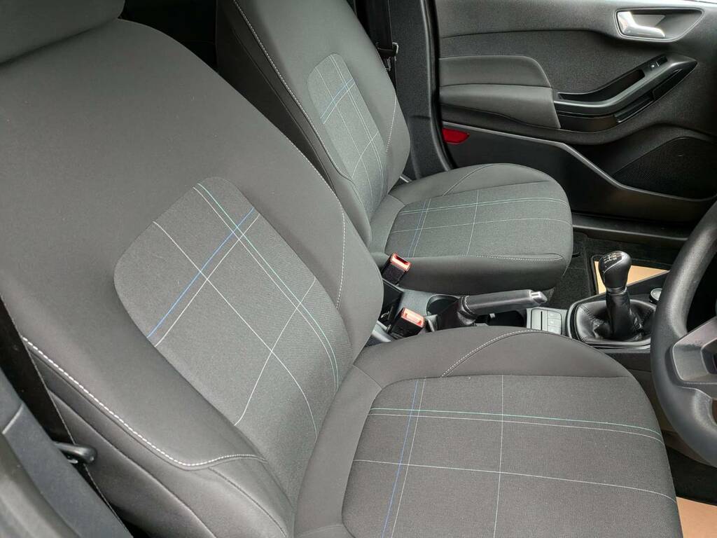 Ford Fiesta 1.1 Trend Blue #5