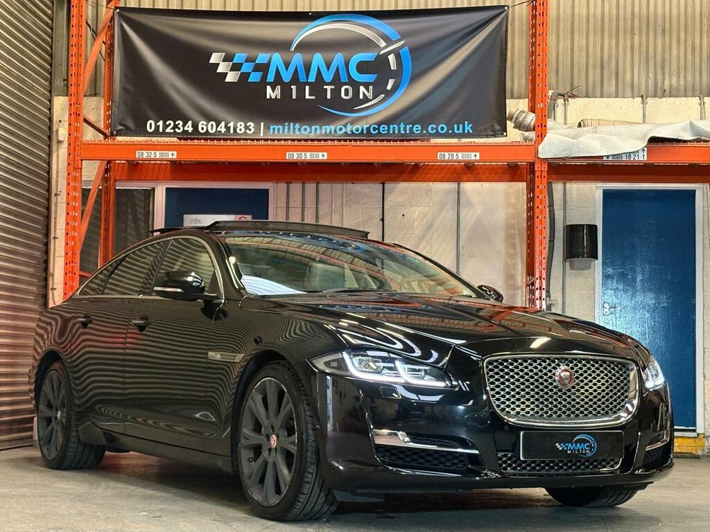 Jaguar XJ 3.0D V6 Portfolio Euro 6 Ss Black #5