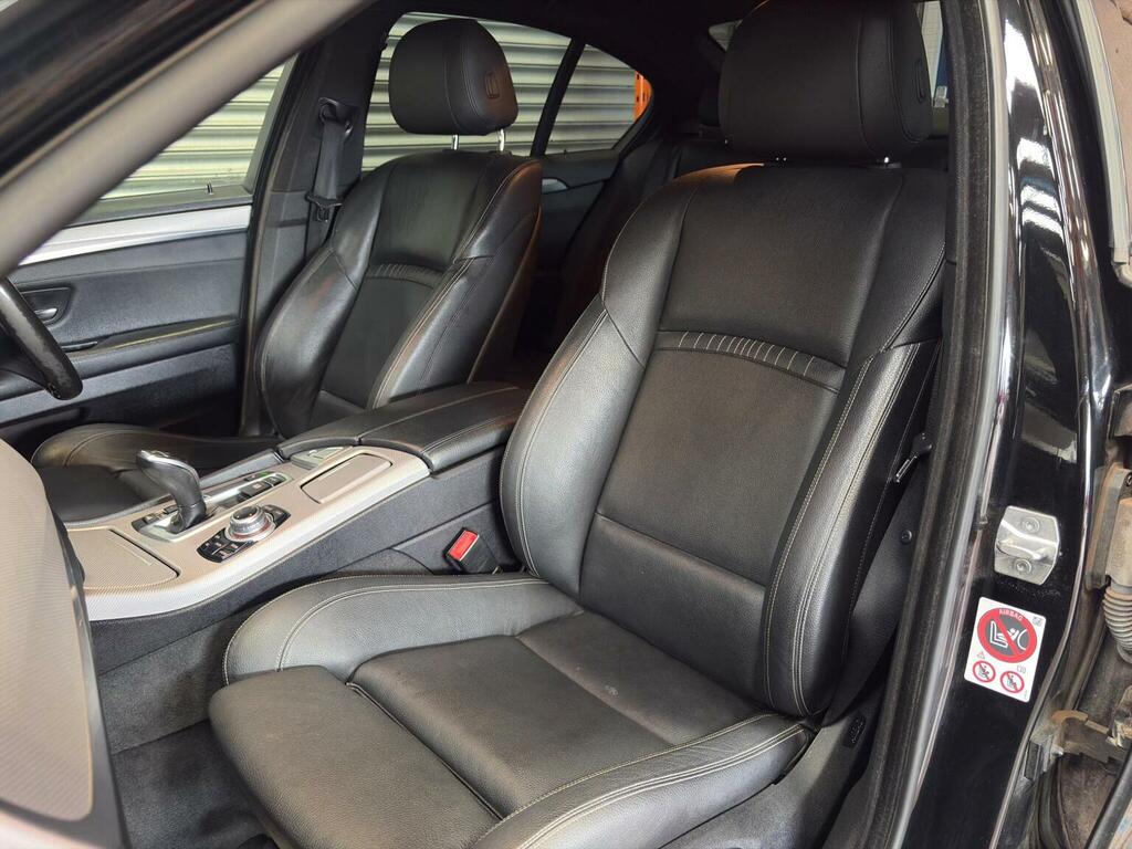 BMW 5 Series 520D 190 M Sport Step White #28