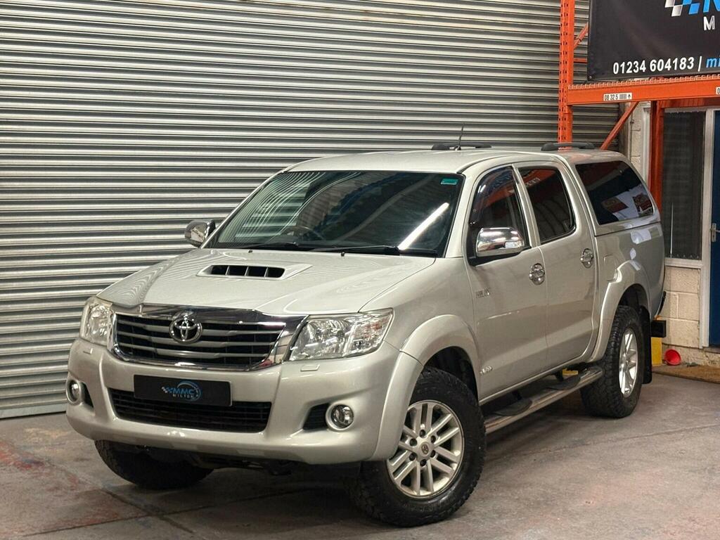 Toyota HILUX 3.0 D-4d Invincible 4Wd Silver #4