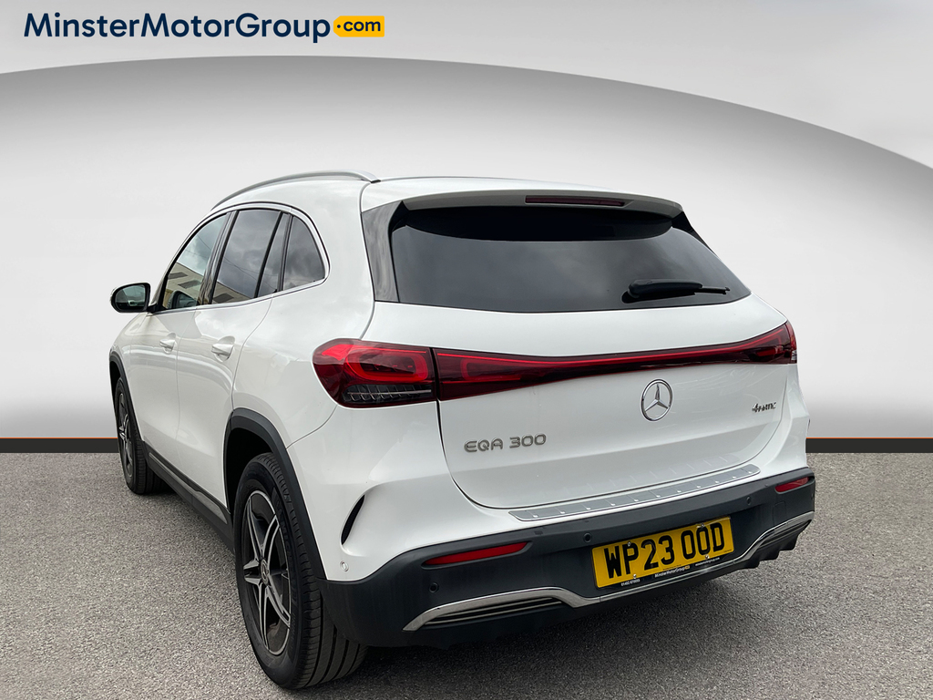 Mercedes-Benz EQA 300 Amg Line 4Matic White #4