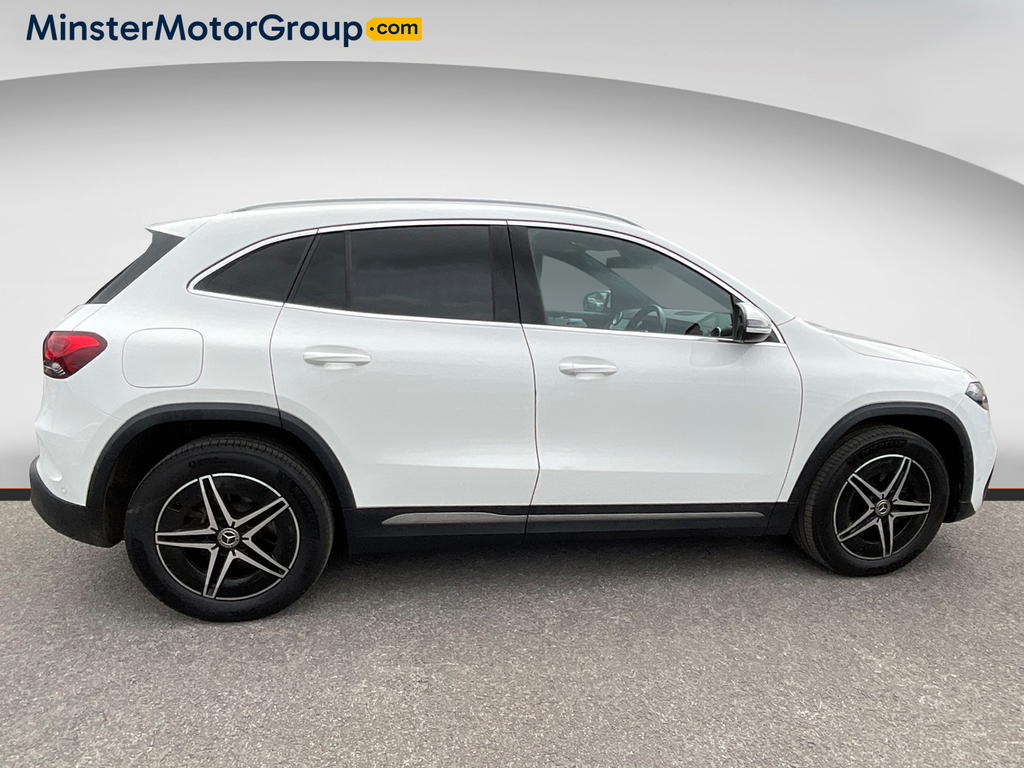 Mercedes-Benz EQA 300 Amg Line 4Matic White #2