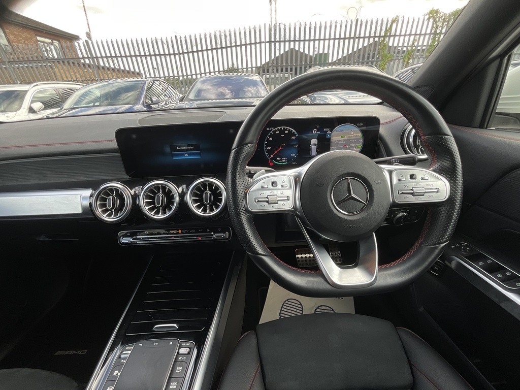 Mercedes-Benz EQB 300 4Matic Amg Line White #6