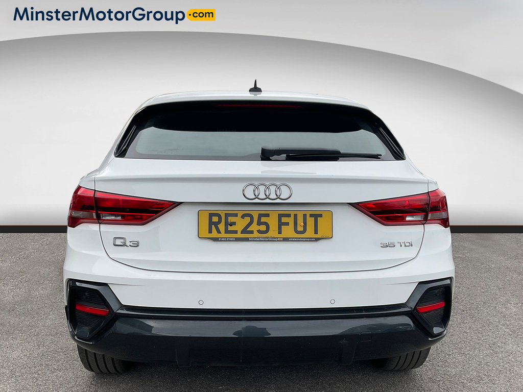 Audi Q3 Sport 35 Tdi S-a RE25FUT White #3