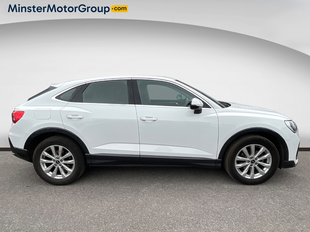 Audi Q3 Sport 35 Tdi S-a RE25FUT White #2