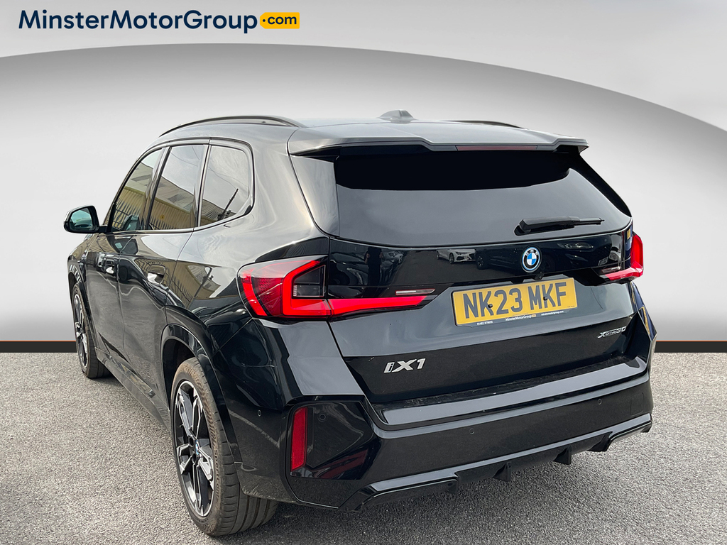BMW iX1 Xdrive 30 M Sport Black #4