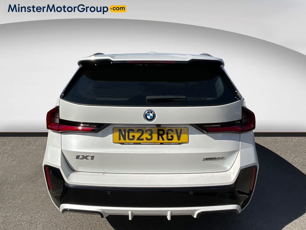BMW iX1 Xdrive 30 M Sport White #3