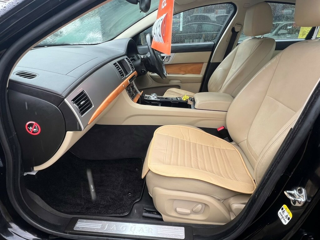 Jaguar XF 2.2D Premium Luxury Grey #33