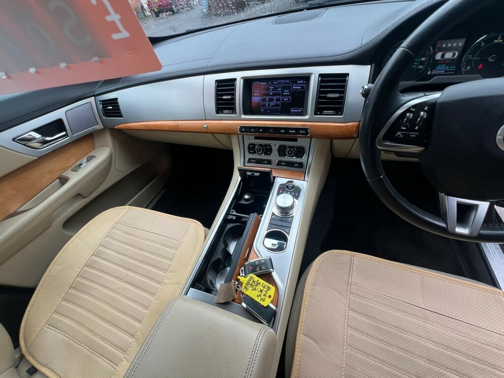 Jaguar XF 2.2D Premium Luxury Grey #25