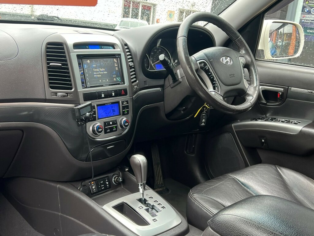 Hyundai Santa Fe Style 2010 Black #26