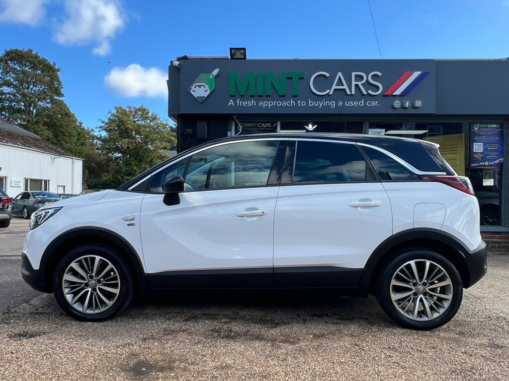 Vauxhall Crossland X 1.5 Turbo D Griffin White #5