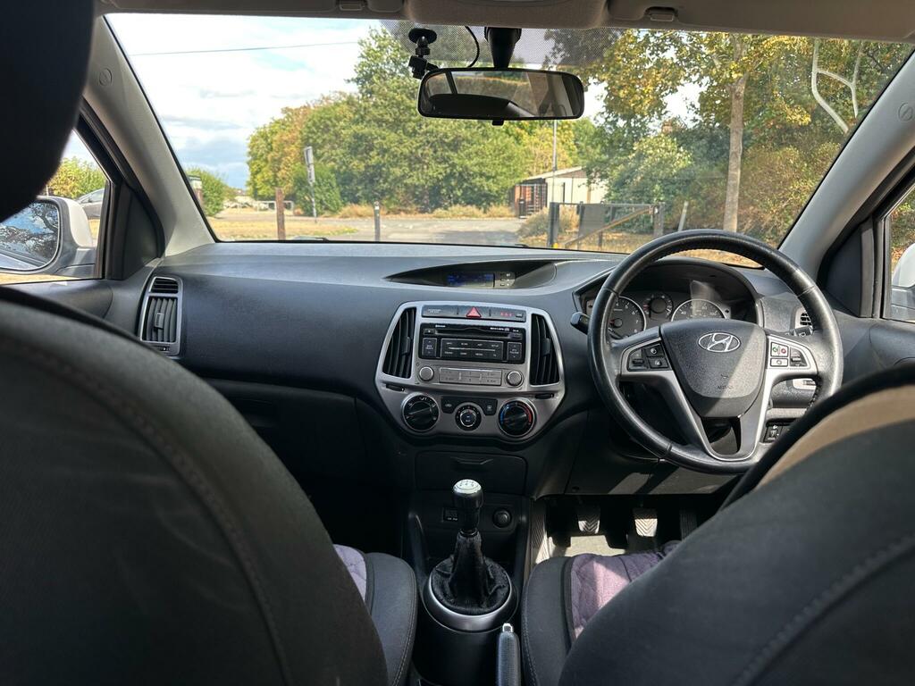 Hyundai I20 Active Black #14