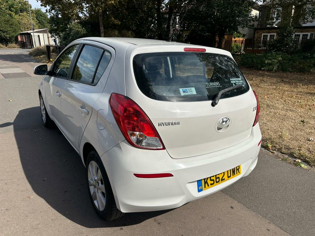 Hyundai I20 Active White #5