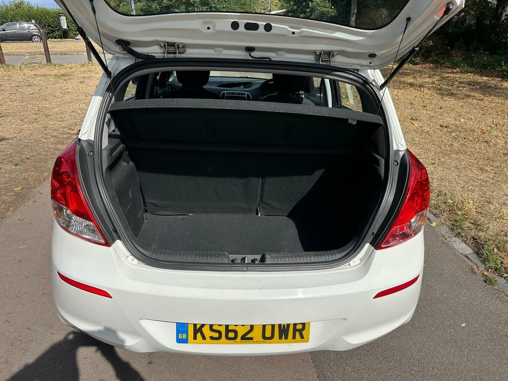Hyundai I20 Active Black #7