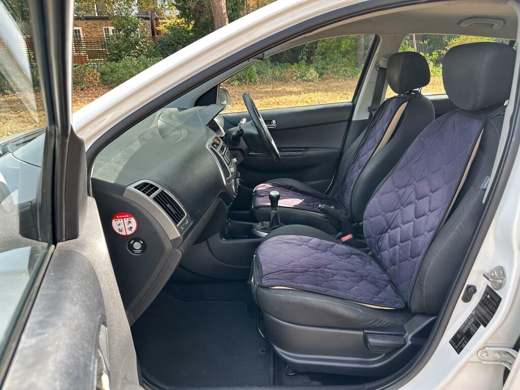 Hyundai I20 Active Black #13